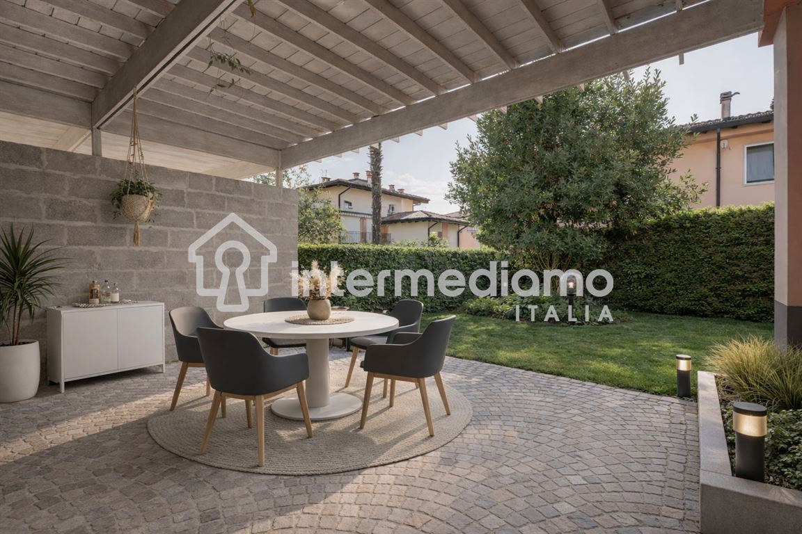 VILLA INDIPENDENTE CON GIARDINO PRIVATO E TAVERNA